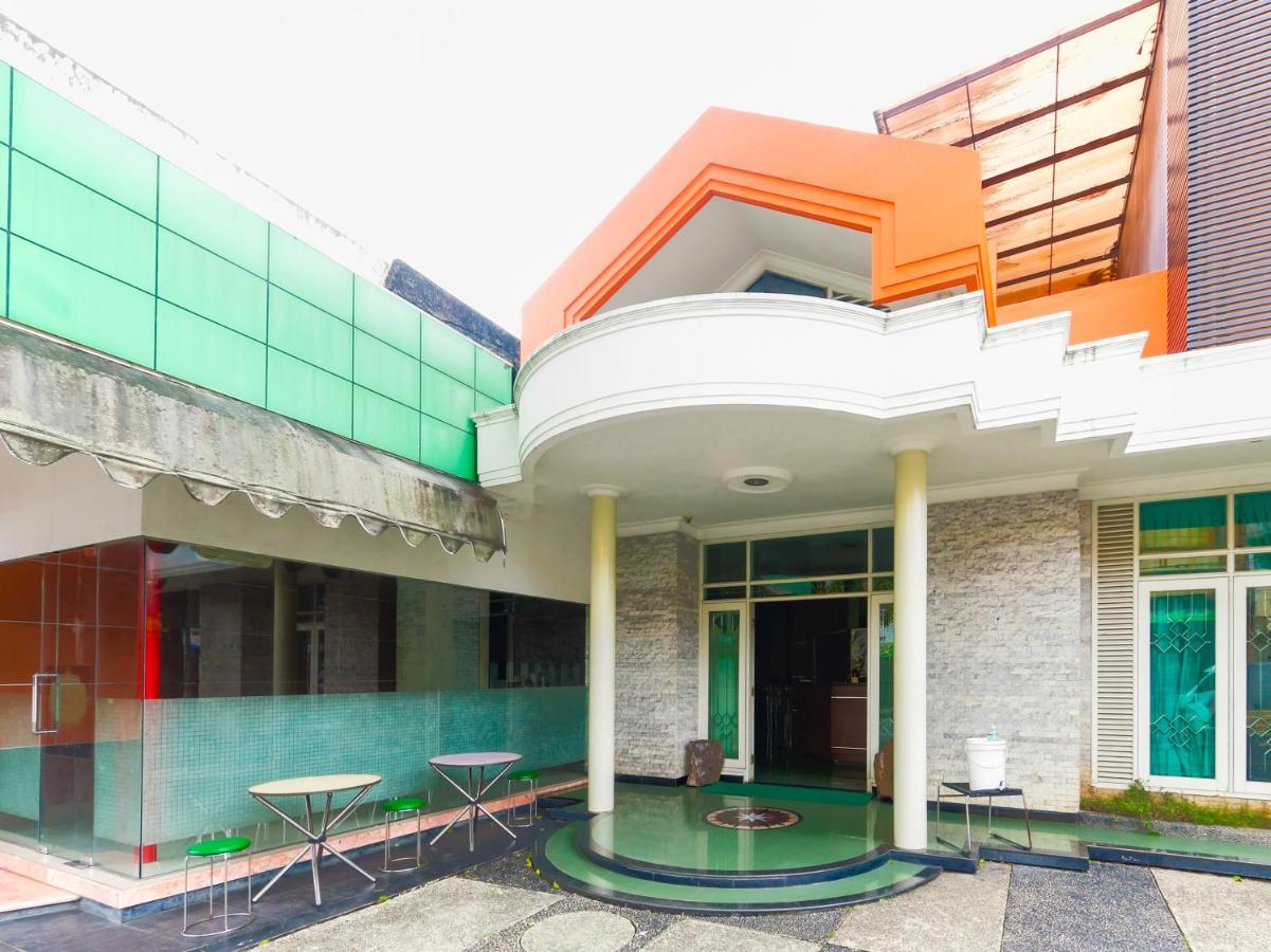 Oyo 90788 Nillo Hotel Kebumen Εξωτερικό φωτογραφία