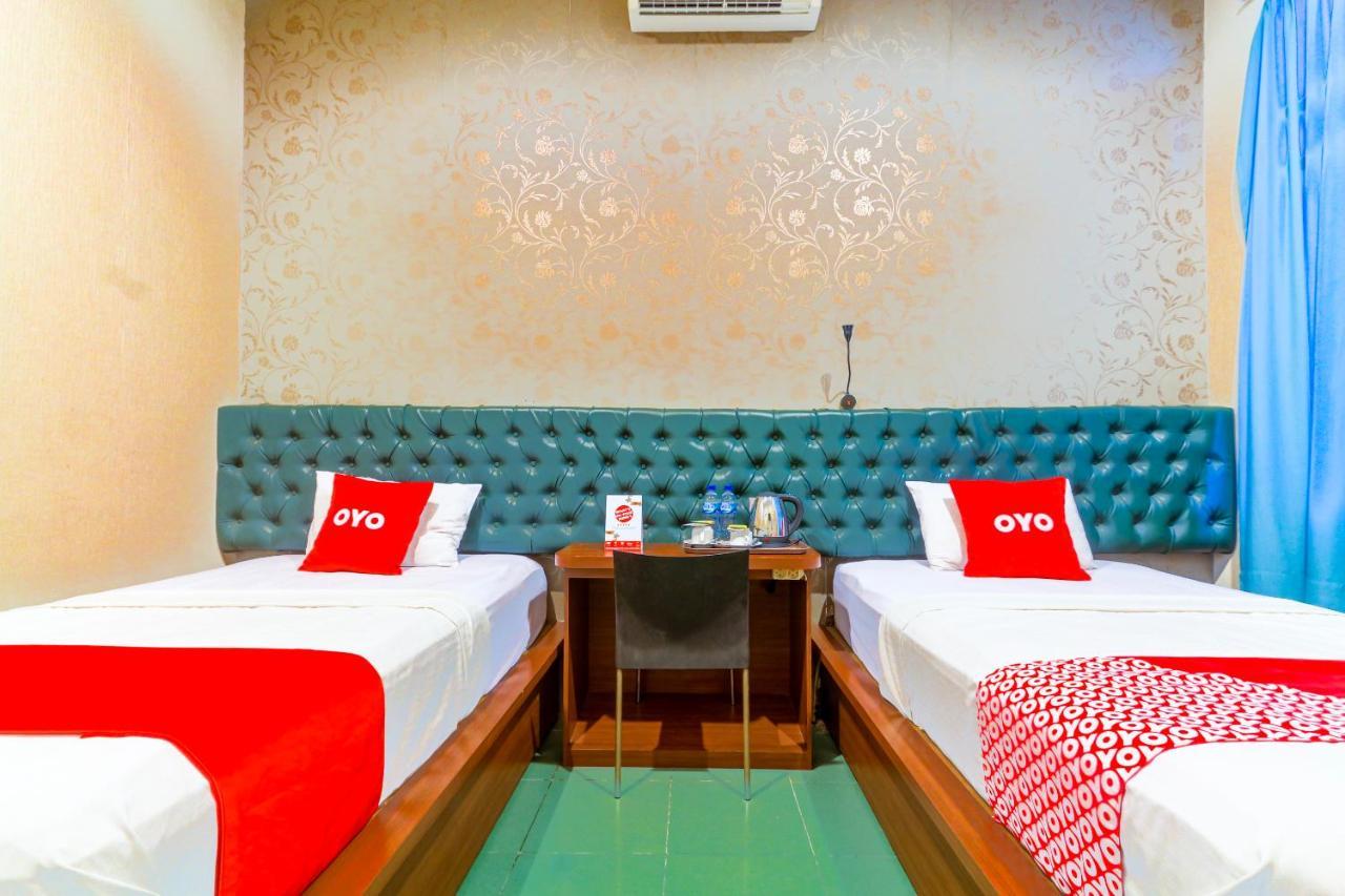 Oyo 90788 Nillo Hotel Kebumen Εξωτερικό φωτογραφία