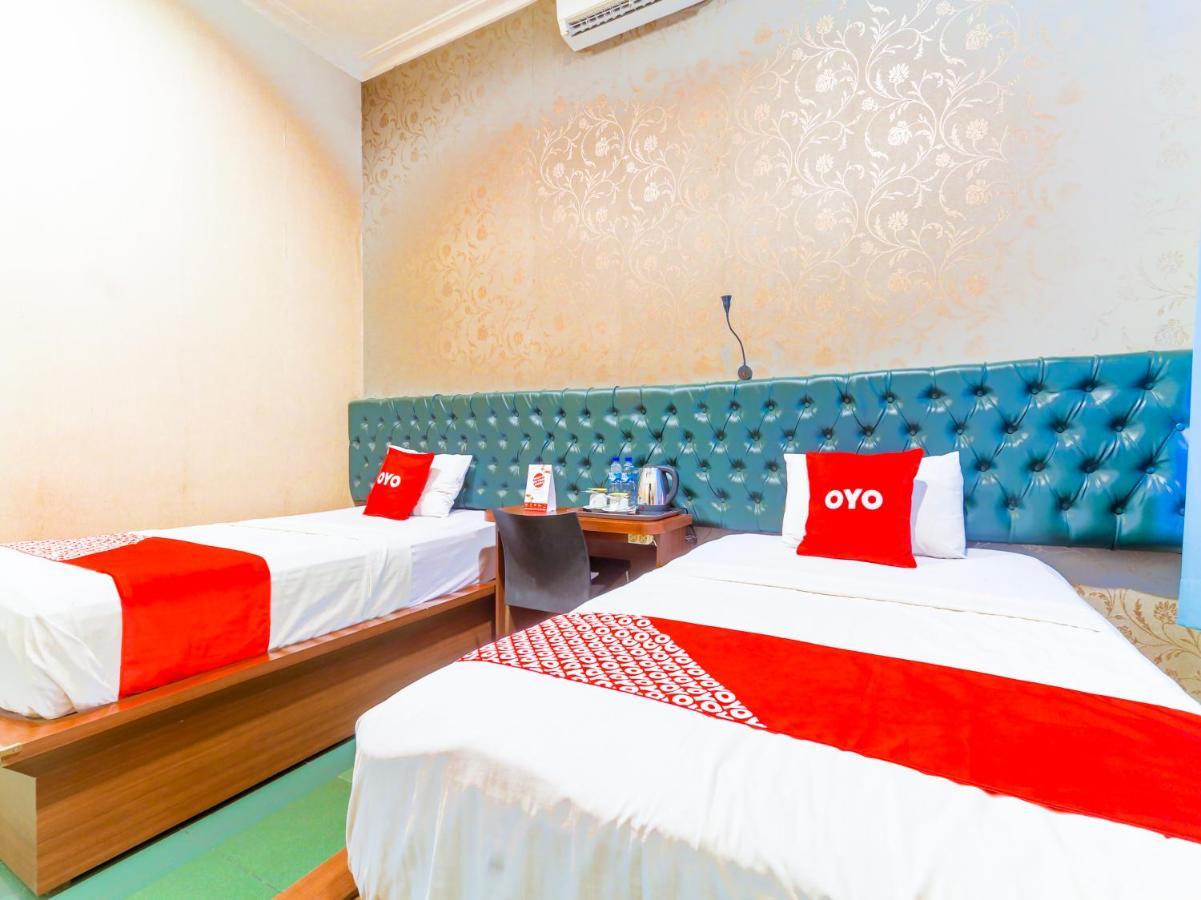 Oyo 90788 Nillo Hotel Kebumen Εξωτερικό φωτογραφία