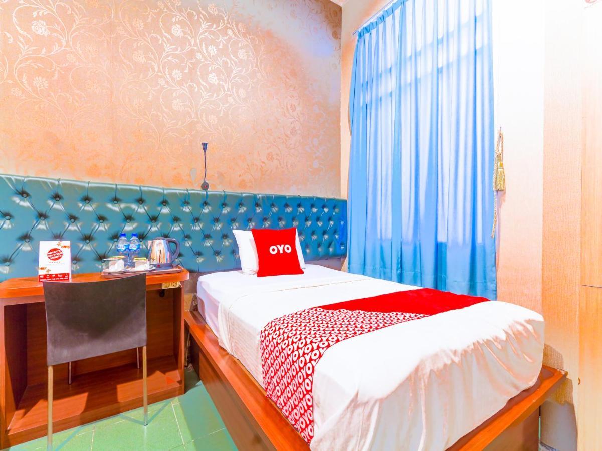 Oyo 90788 Nillo Hotel Kebumen Εξωτερικό φωτογραφία